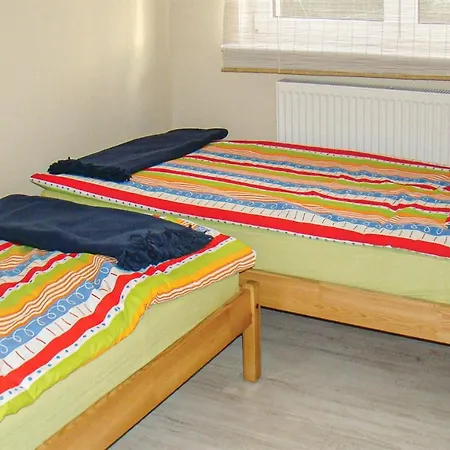 2 Bedroom Beautiful Apartment In Darlowo