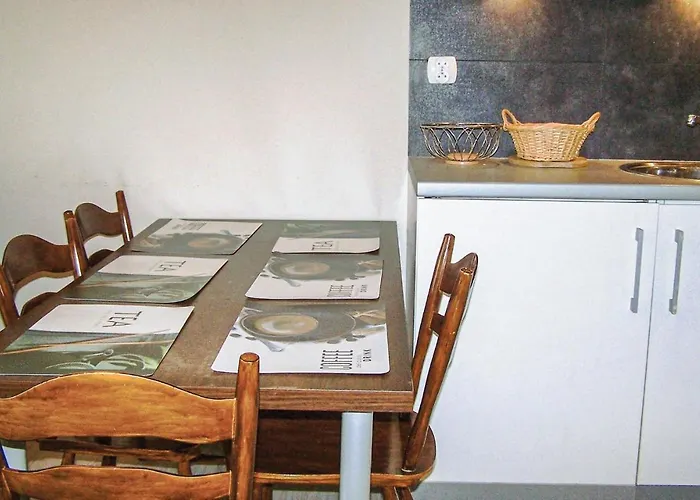 Apartamento Gorgeous In With Wifi Darłowo